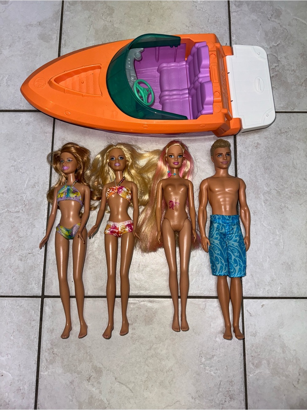 Barbie 2000s beach dolls and boat